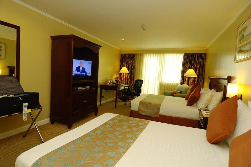Oxford Suites Makati Makati City Exterior foto