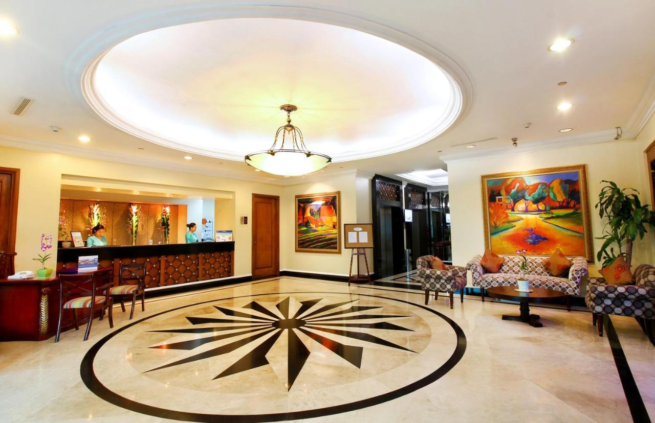 Oxford Suites Makati Makati City Exterior foto
